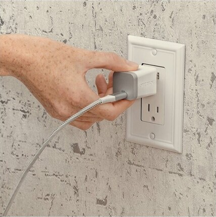 Otterbox (Value Packs 30W GaN USB-C Wall Charger