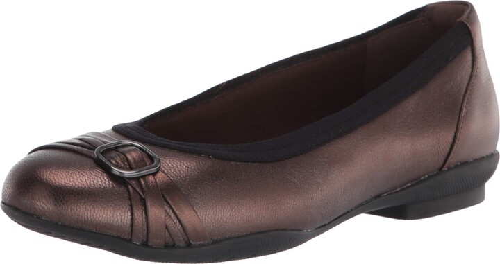 clarks ballet flats canada