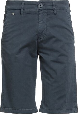 GUESS Man Shorts & Bermuda Shorts