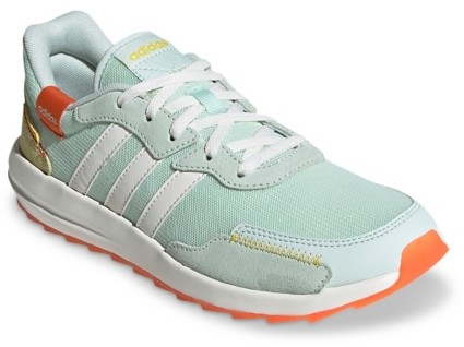 old school adidas tennis shoes