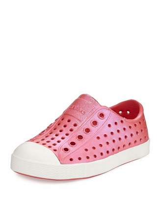Native Jefferson Waterproof Iridescent Low-Top Shoe, Red/White, Youth