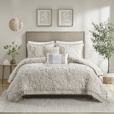 Harbor House Suzanna 100% Cotton Comforter Set with Tufted Medallions