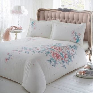 Star by Julien Macdonald White floral print 'Aya' bed linen