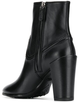 Tod's Stitching Detail Ankle Boots