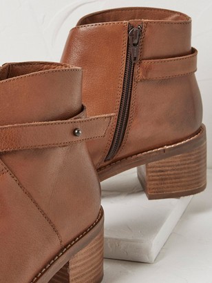 Fatface salcombe boots Clearance