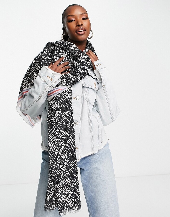 Becksöndergaard patterned scarf in black ShopStyle Scarves Wraps