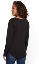 Thumbnail for your product : New York & Co. Long-Sleeve V-Neck Perfect Tee