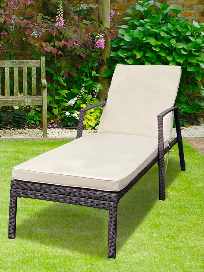Rasoo Modern Outdoor Patio Lounge Chair, Rattan Wicker Patio Chaise