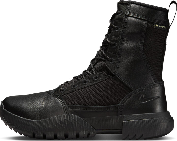 nike acg tactical boots