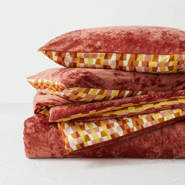 Opalhouse designed with Jungalow Reversible Velvet Comforter & Sham Set