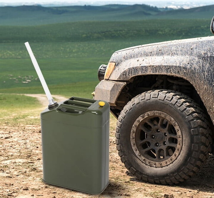AsterOutdoor 20L Standard Cold-rolled Plate Petrol Diesel Can Gasoline Bucket with Oil Pipe Army Green