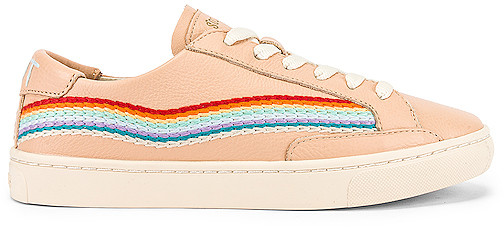 rainbow wave sneaker soludos