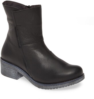black boots with arch support