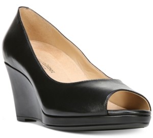 naturalizer sienna wedge pump