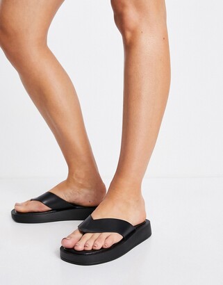 Raid Wide Fit Dornea chunky toe post sandals in black