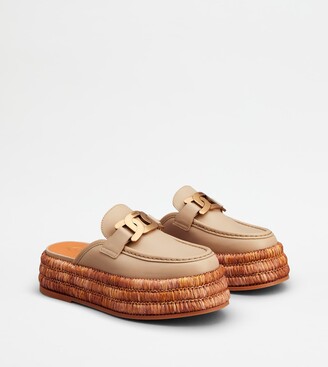 サンダル・ミュール TOD'S Kate brown leather mules Tod's Kate Platform Mules in Leather - ShopStyle