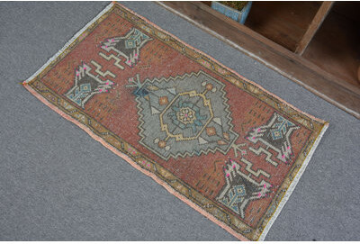 Isabelline 1.6x2.9 ft Small Rugs, Vintage Rugs, Cool Rug, Home Decor Rug, Gray Cool Rugs, Turkish Rugs