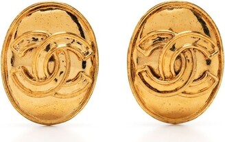 Chanel Pre Owned 1994 CC button clip-on earrings - ShopStyle
