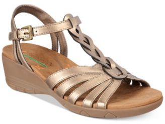 Bare Traps Honora Wedge Sandals