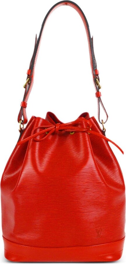 Leather Lockme Bucket Bag M54677 – LuxUness