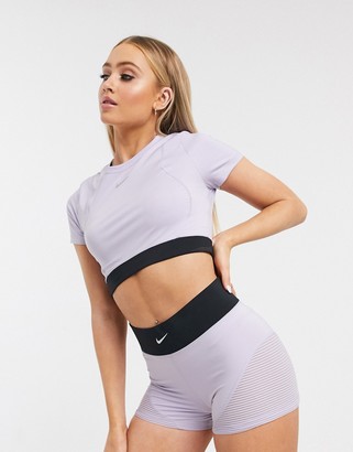 nike women's pro aeroadapt crop top