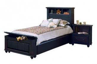 The Well Appointed House Treasures Bed with Optional Trundle