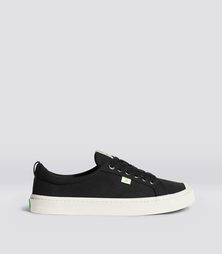 OCA Canvas Black