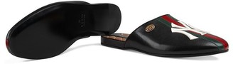 Gucci Leather slippers with NY Yankees patch