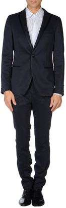 Paoloni Suits