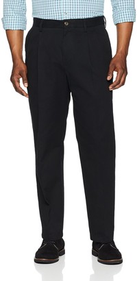 Amazon Essentials Classic-Fit Wrinkle-Resistant Pleated Chino Pant True Black) 30W x 30L