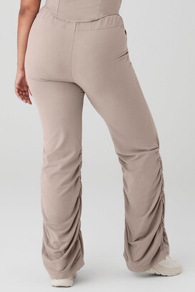 Alo Yoga Ruched Soft Sculpt Pants in Taupe Beige, Size: Large
