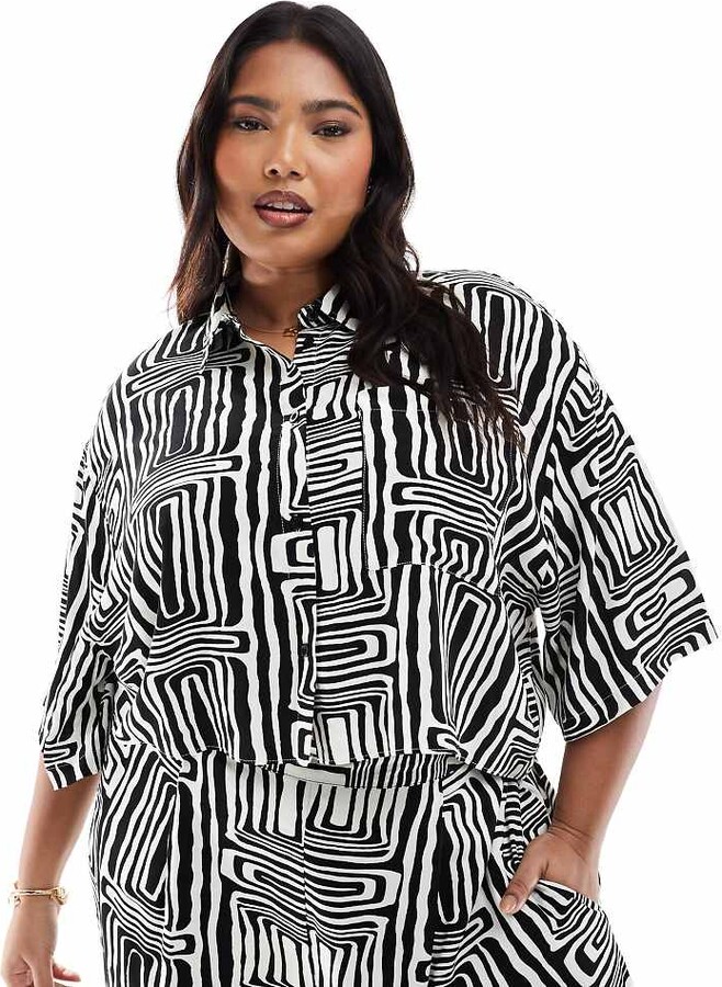 ASOS DESIGN Curve cropped shirt in mono print (part of a set