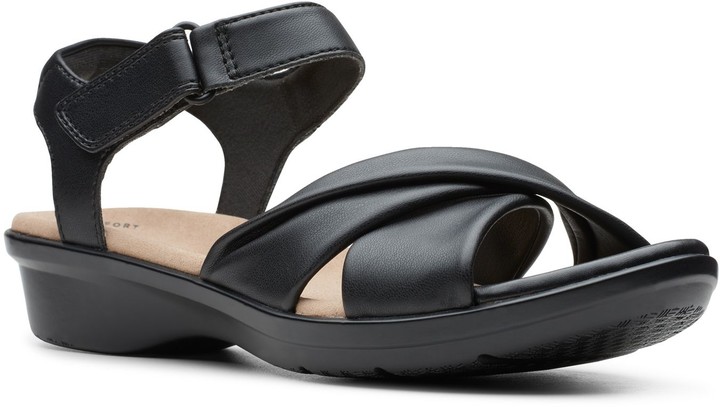 clarks strappy sandals