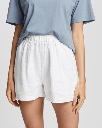 Assembly Label - Women's White High-Waisted - Noma Linen Shorts - Size 14 at The Iconic