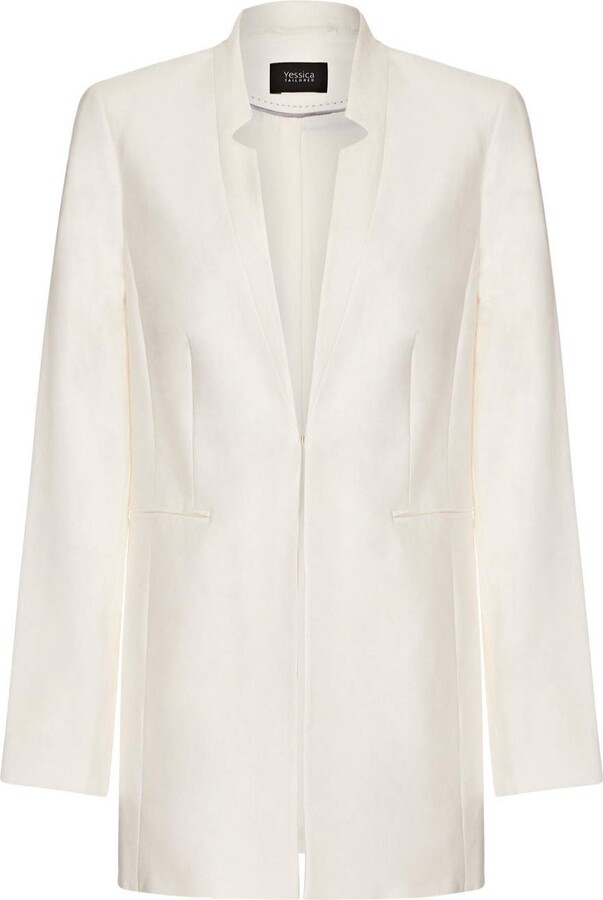 white blazer size 18