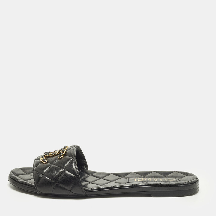 Chanel CC Size 37.5 Black Quilted Leather Chain Detail Flat Slide