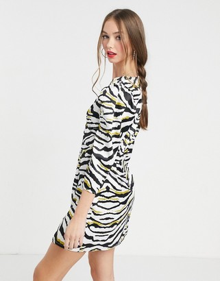 Liquorish mini dress with 3/4 length sleeves in zebra print