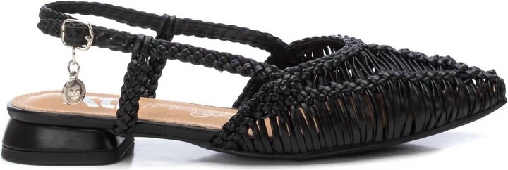Xti Women's Flat Shoes In Black