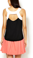 Thumbnail for your product : Qi Contrast Back Strap Tank