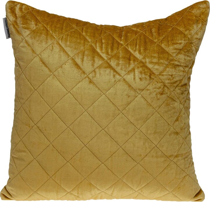Parkland Collection Milo Quilted Throw Pillow