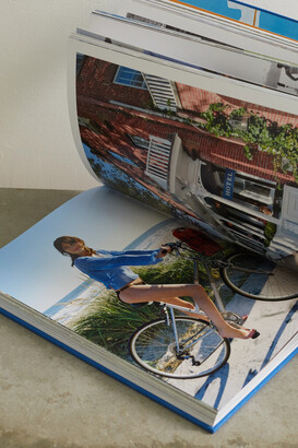 Assouline Hamptons Private By Dan Rattiner Hardcover Book - Blue
