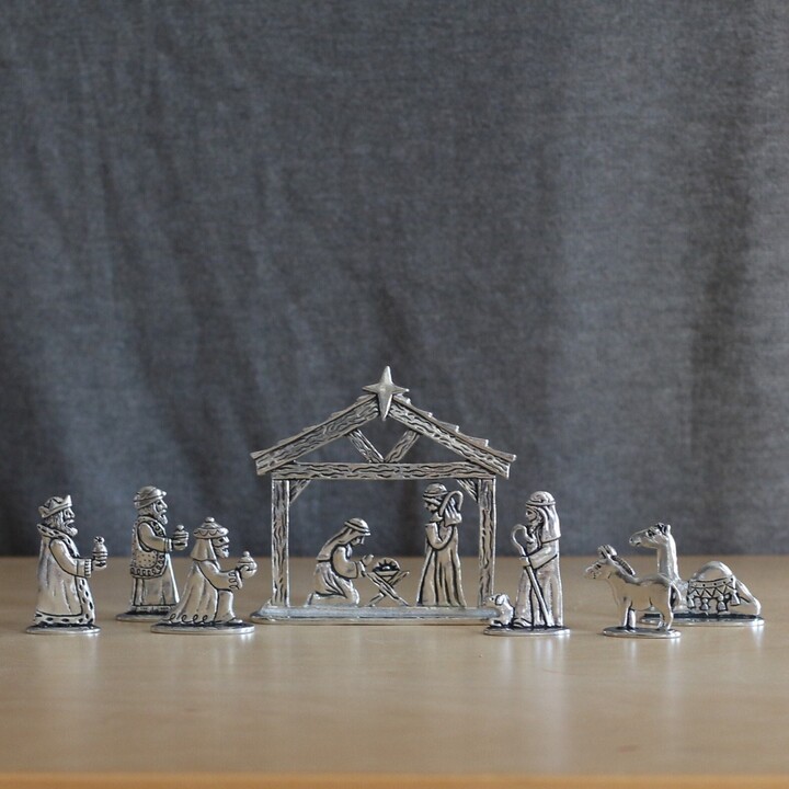 Handmade Pewter 7-Piece Nativity Scene | Gift Box Included