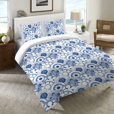 Laural Home Medallion Scallops Microfiber Duvet Cover