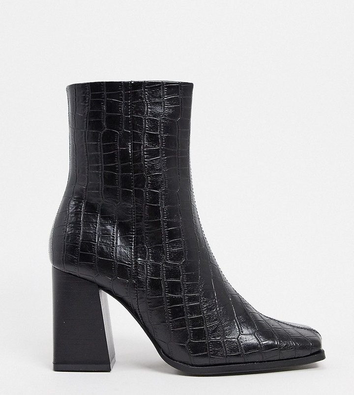 wide fit heeled boots