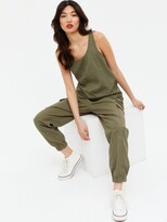 Thumbnail for your product : New Look Longline Vest With Back Detail - Green