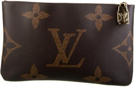 Louis Vuitton 2023 Monogram Giant Pochette Cles XL w/Tags