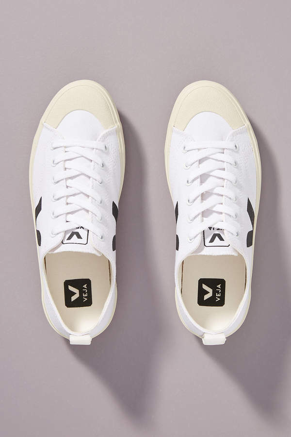 A Walk in my Errand Shoes: Veja Sneaker Review - Peculiar Porter