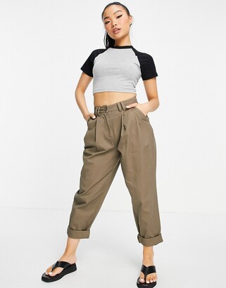 ASOS Petite DESIGN Petite fitted crop top with contrast raglan sleeve in grey and black