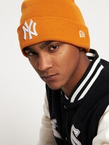 Thumbnail for your product : New Era NY Yankees essential cuff beanie