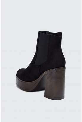 Select Fashion Fashion Womens Black Pema Seventies Stack Heel Boot - size 5